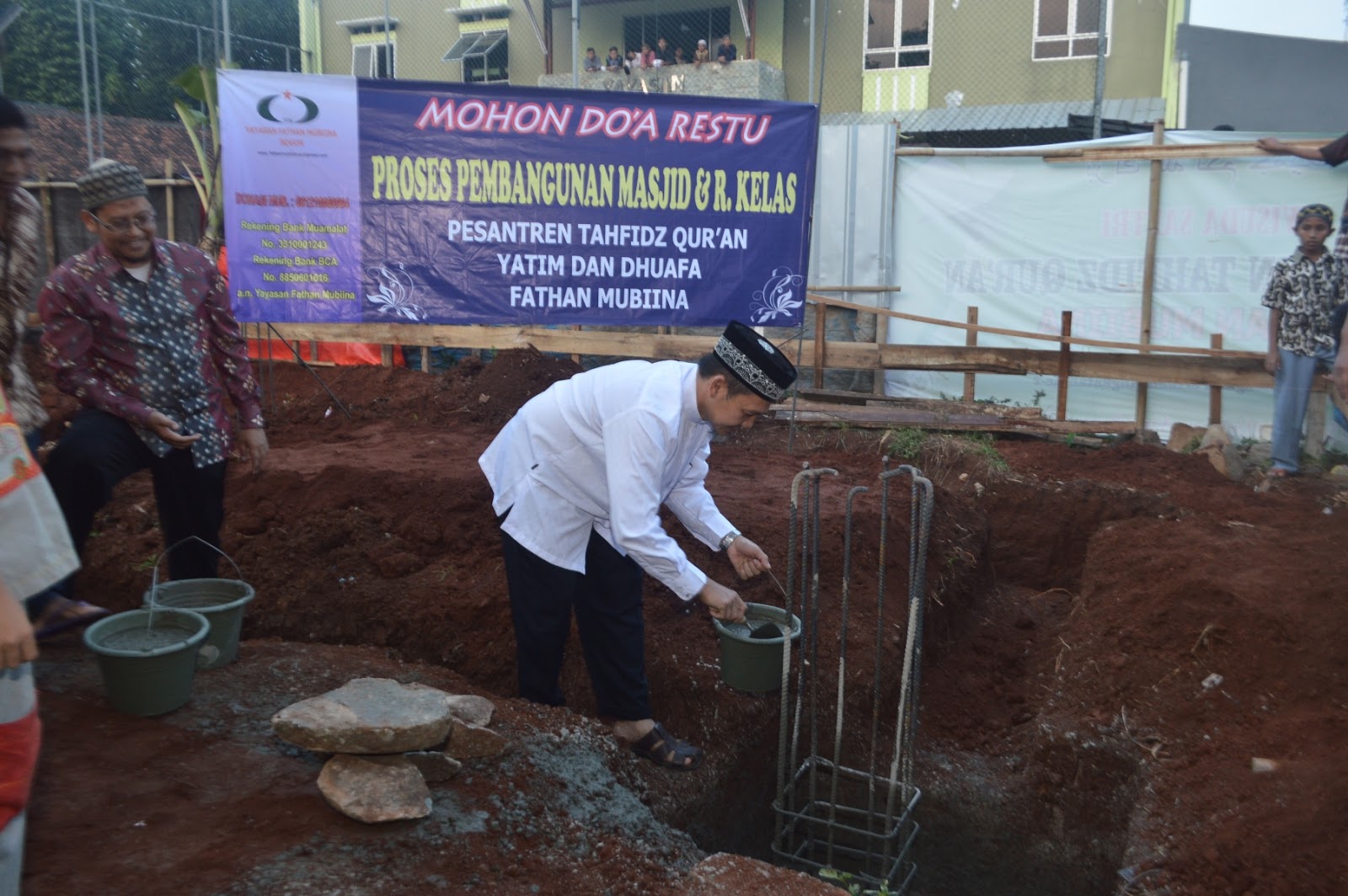 Peletakan Batu Pertama Pembangunan Masjid Yayasan Fathan 