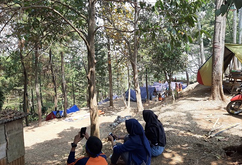 Tempat Camping Favorit 2020 di Bandung, Cocok Untuk Kegiatan Sekolah, Mahasiswa dan Keluarga