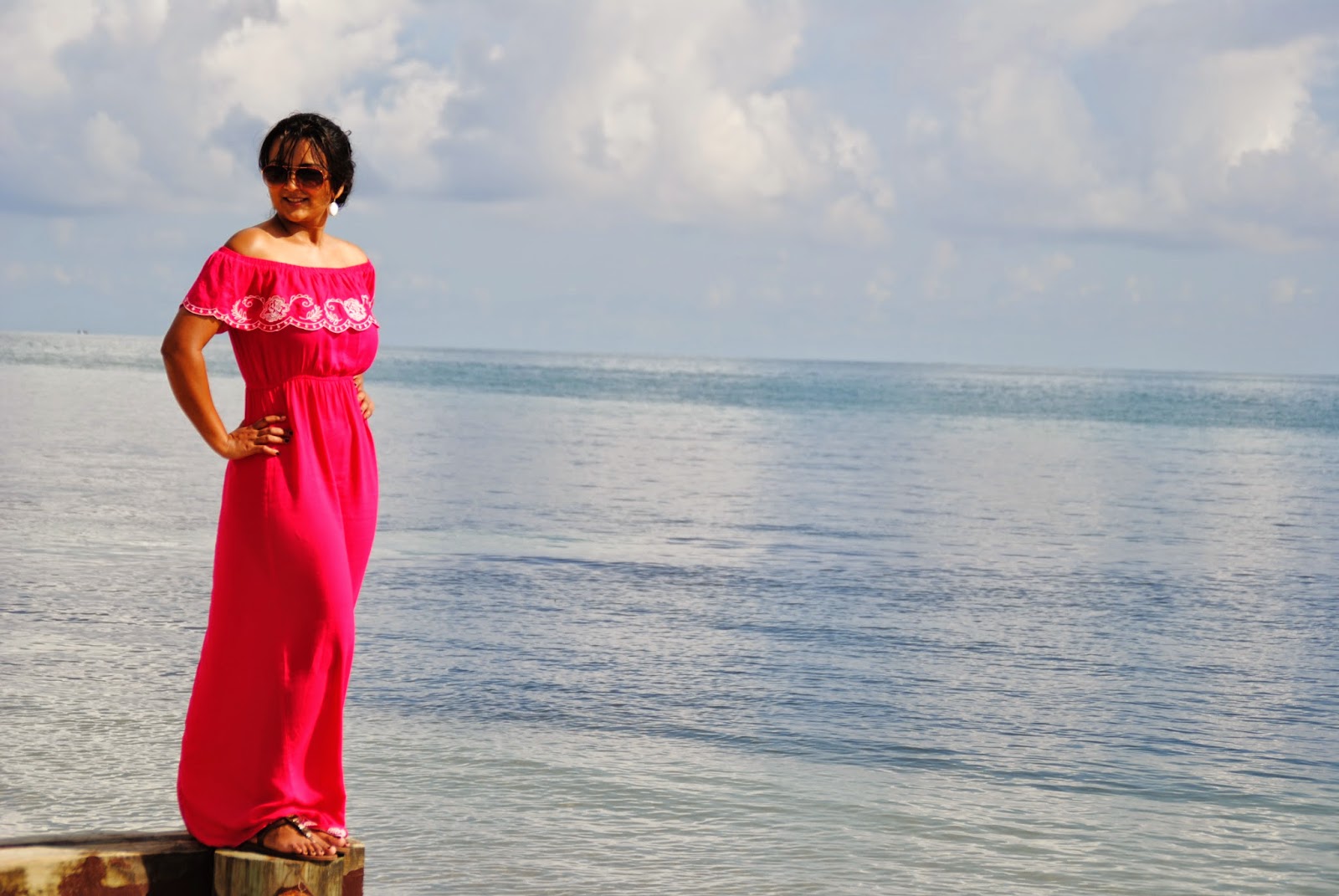 Hot pink Maxi Dress, off shoulder long dress, Long beach wear dresses, plus size maxi dress, Seattle Indian fashion blogger, Bill Baggs Cape Miami