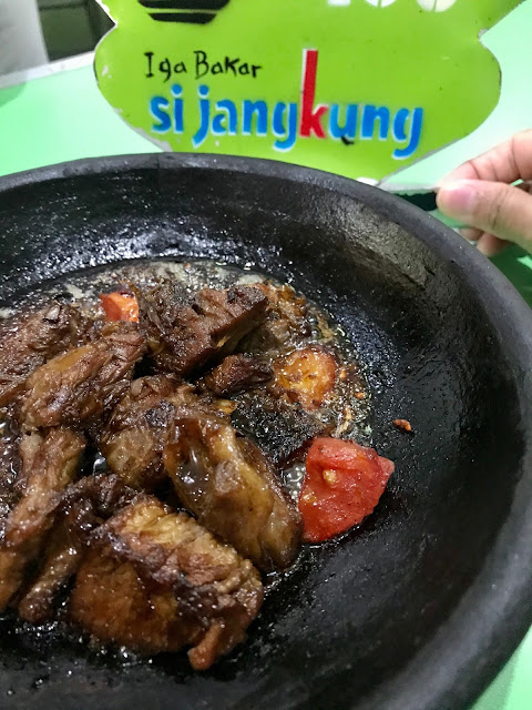 Iga Bakar si Jangkung Bandung