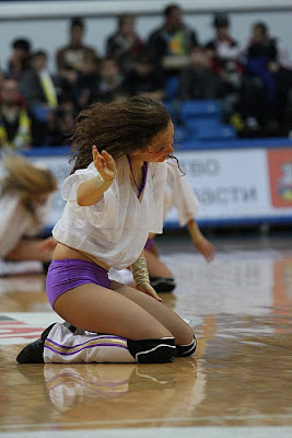 Basketball cheerleaders