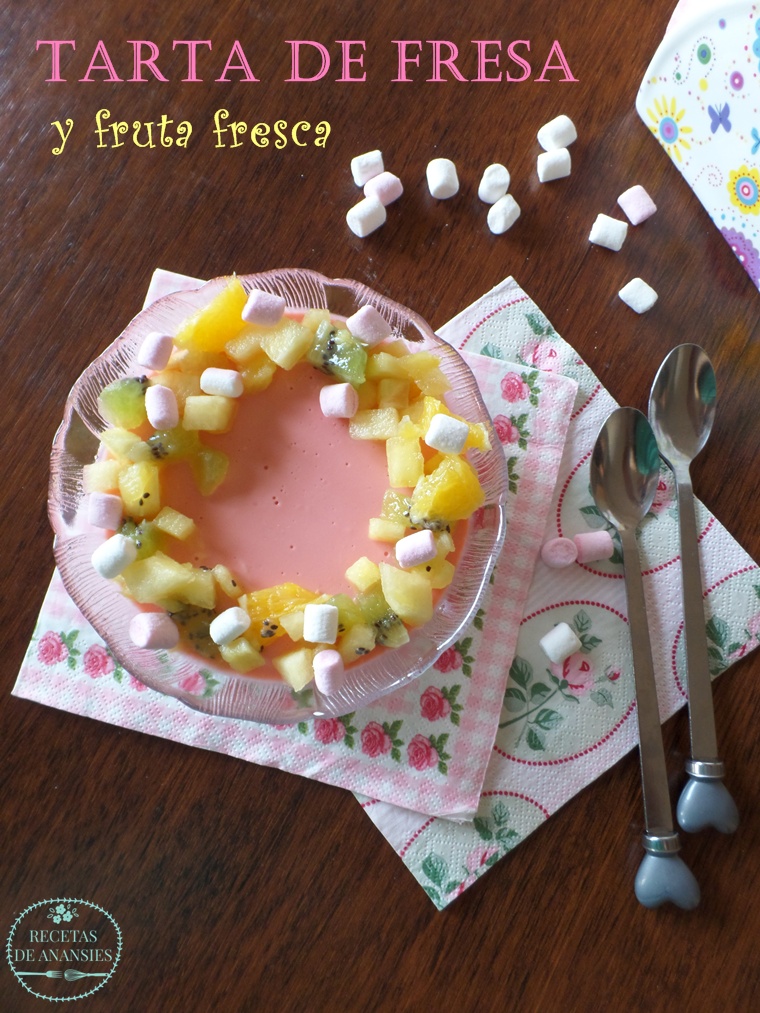 Tarta de fresa con fruta fresca