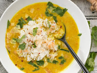 GOLDEN COCONUT LENTIL SOUP