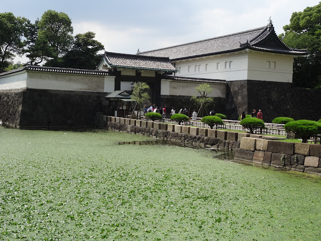 imperial palace tokyo japan