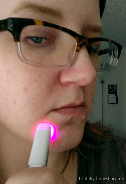 Review of Neutrogena Light Therapy Acne Spot Treatment Pen