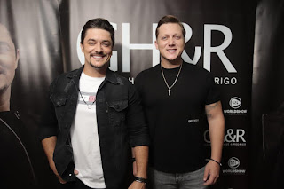 George Henrique e Rodrigo lotam o Villa Country com megashow em São Paulo