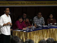 Presiden Jokowi Menilai Kurikulum Perguruan Tinggi Masih Monoton