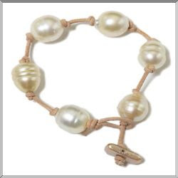 South Sea pearls on knotted leather 'hip' braelet