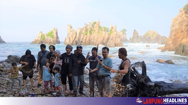 Ini Tanggapan Kadis Pariwisata, Soal Keluhan Para Fotografer Perihal Tarif Motret di Pantai Gigi Hiu