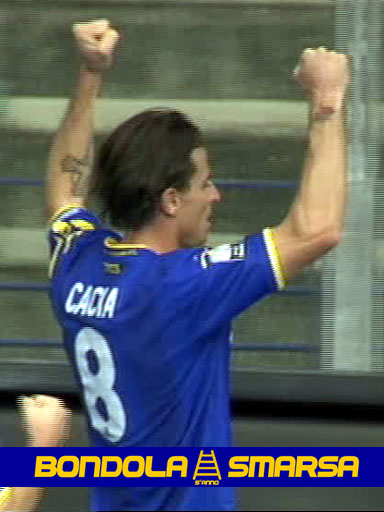 VERONA 4-2 BRESCIA: Gli scaligeri rispondono al LIVORNO con una rimonta incredibile a coronamento della più bella gara di stagione al 'Bentegodi'! L'HELLAS va sotto immeritatamente subendo la doppietta dell'Airone CARACCIOLO ma stavolta spiana una grinta incredibile che non lascia scampo alle 'Rondinelle' con CACIA che segna 2 gol in 18 minuti...