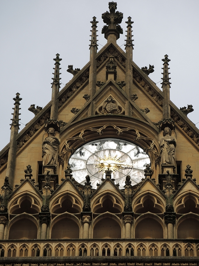 Metz: de kathedraal aan de buitenkant