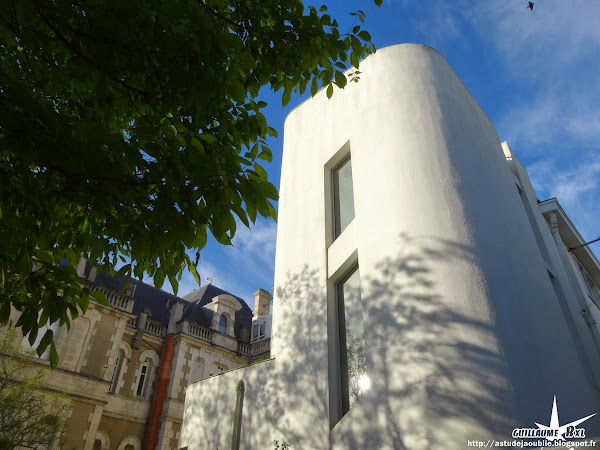 Royan - Hotel / Villa "Le Trident Thyrsé"  Architecte: Henri Zimmer  Construction: 1954 