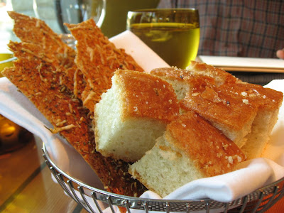 Breads at Quattro