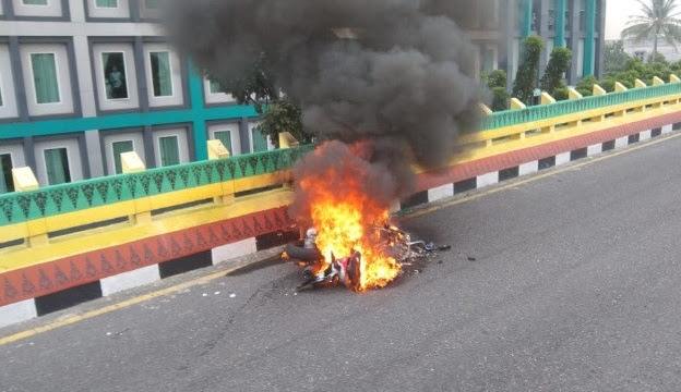 Hangus Terbakar, Pemilik Sepeda Motor: Ada yang Teriak Keluar Api dari Mesin