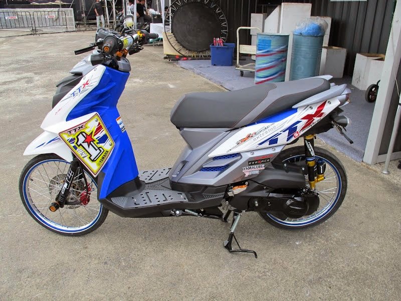  Modifikasi  motor Yamaha X  Ride  velg jari  jari  17 