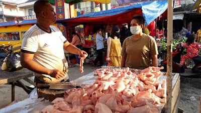 Jelang Ramadan 1442 H Harga Daging Ayam di Sui Pinyuh Naik Dua Kali