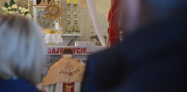 Transmisje na żywo z uroczystości kościelnych w tegoroczną Wielkanoc 