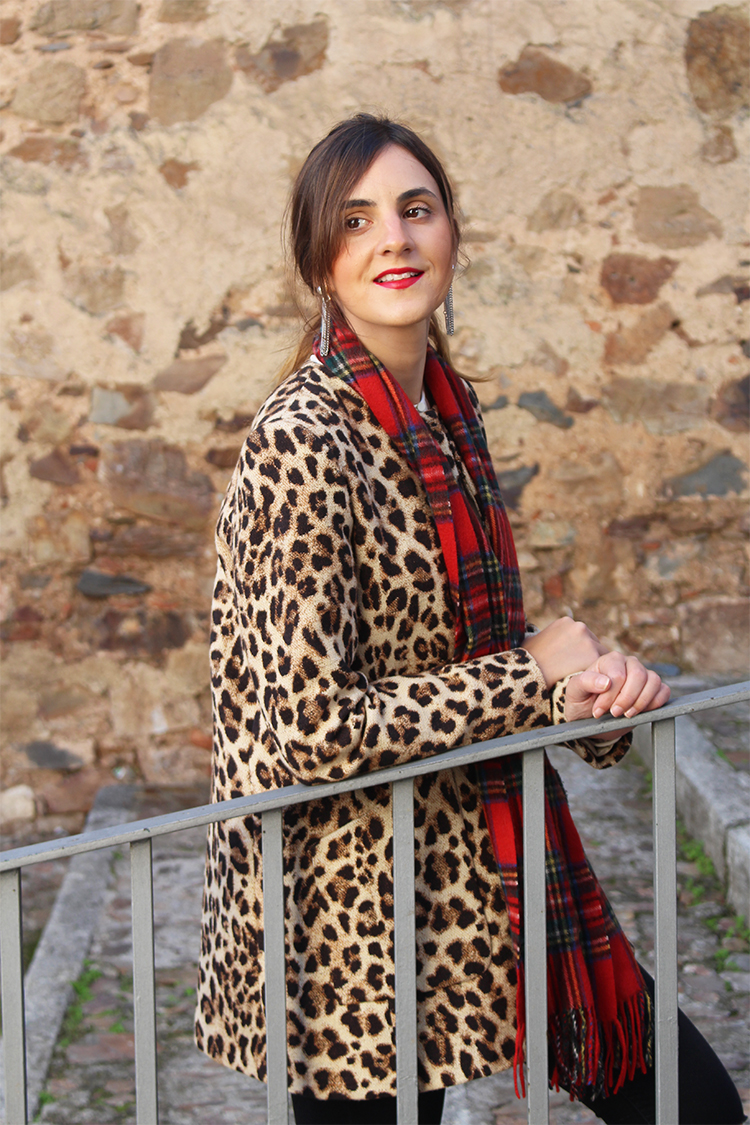 http://looking4theblacksheep.blogspot.com.es/2016/11/mixing-prints-tartan-leopard.html