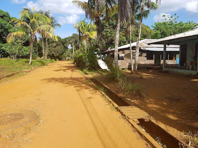 Guyane, village de Kaw