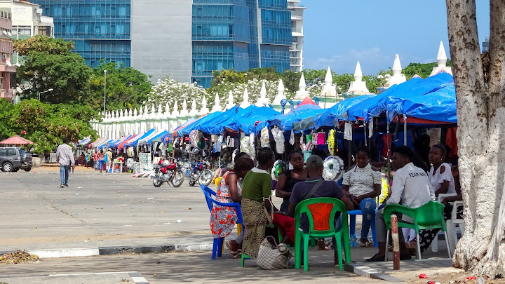 In the street of Miramar on the way to the Gabon embassy