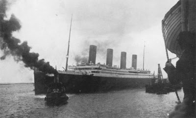 foto kapal titanic