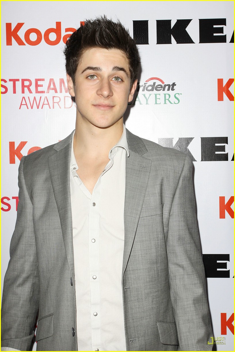 David Henrie - Picture Colection