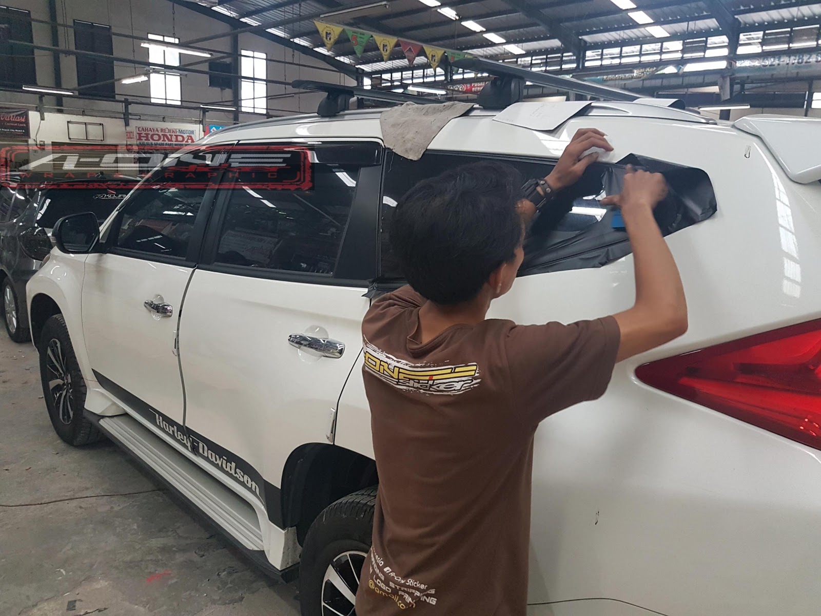 Cutting Sticker Mobil Modifikasi Sticker Depok Jakarta Bogor