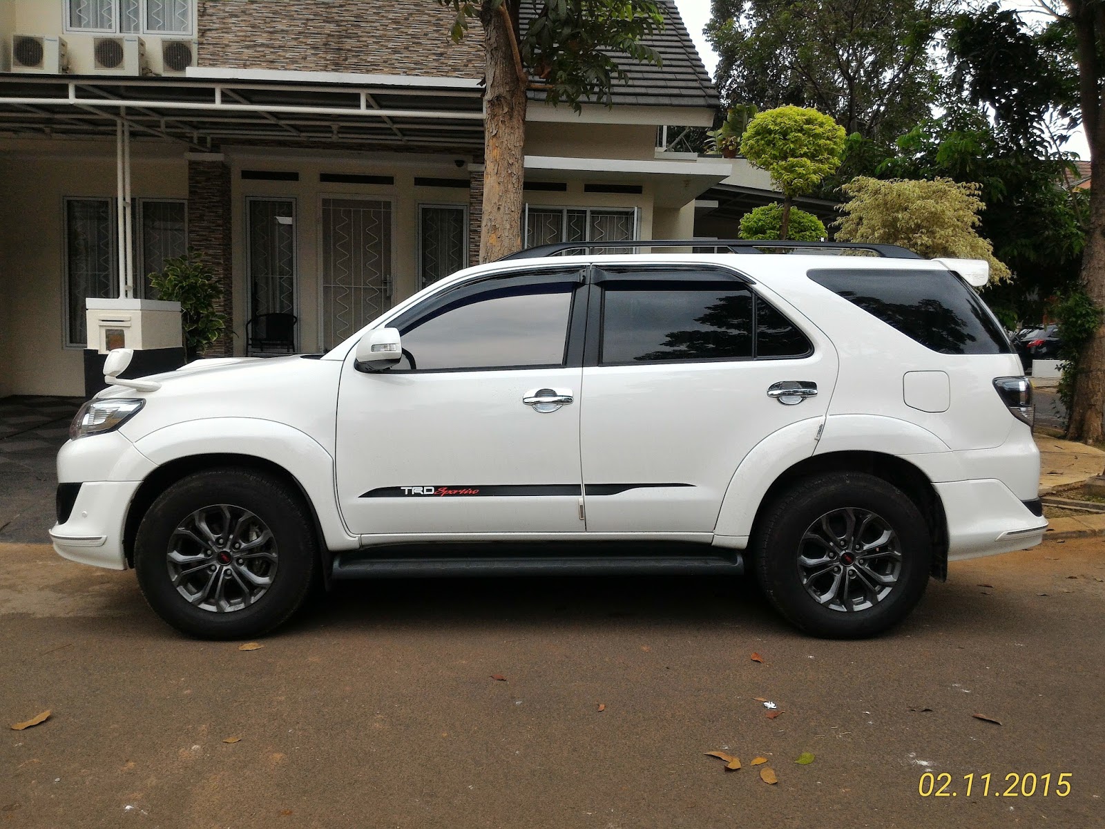 Gambar Modifikasi  Toyota Fortuner  Trd Sportivo Terlengkap 