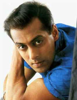 Salman Khan turns writer for 'Chillar Party'