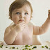 Baby Solid and Finger Food: Identification signs he's ready to eat solids