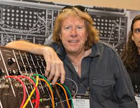 Addio a Keith Emerson (tastierista degli Emerson Lake e Palmer): il principe del Moog si è suicidato