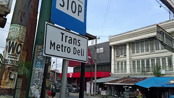 Halte Trans Metro Deli Medan