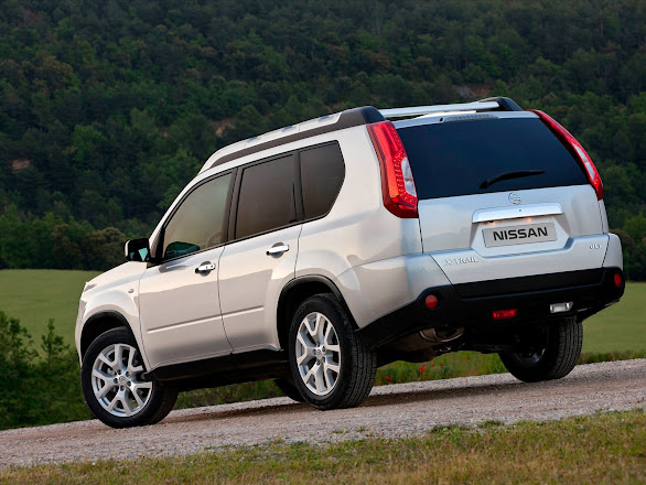 Revised Nissan X-TRAIL 2011 (1)