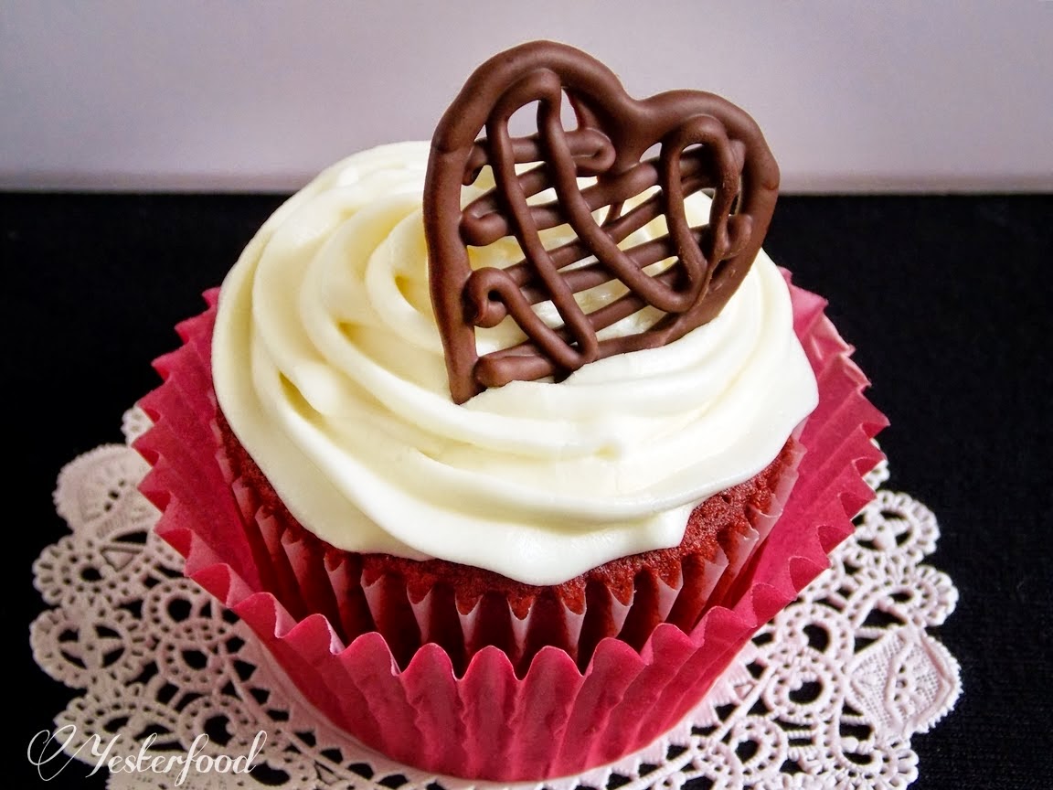 make-chocolate-drizzle-heart