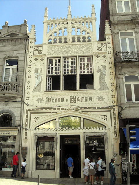 la librería más bonita de oporto