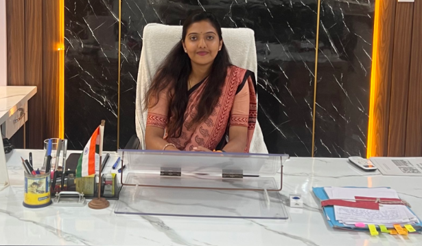 Srushti Deshmukh Gowda Joined as CEO Zila Panchayat, Burhanpur