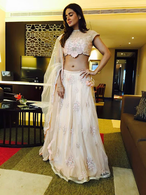 Parul Yadav hot pics bollywood actress latest images