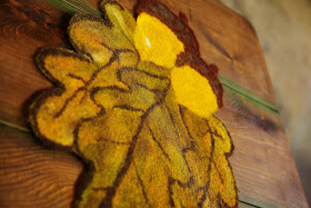 wet, felt, felting, autumn, table, mat, placemat, sharon mansfield, the tin thimble, acorns, oak, leaf