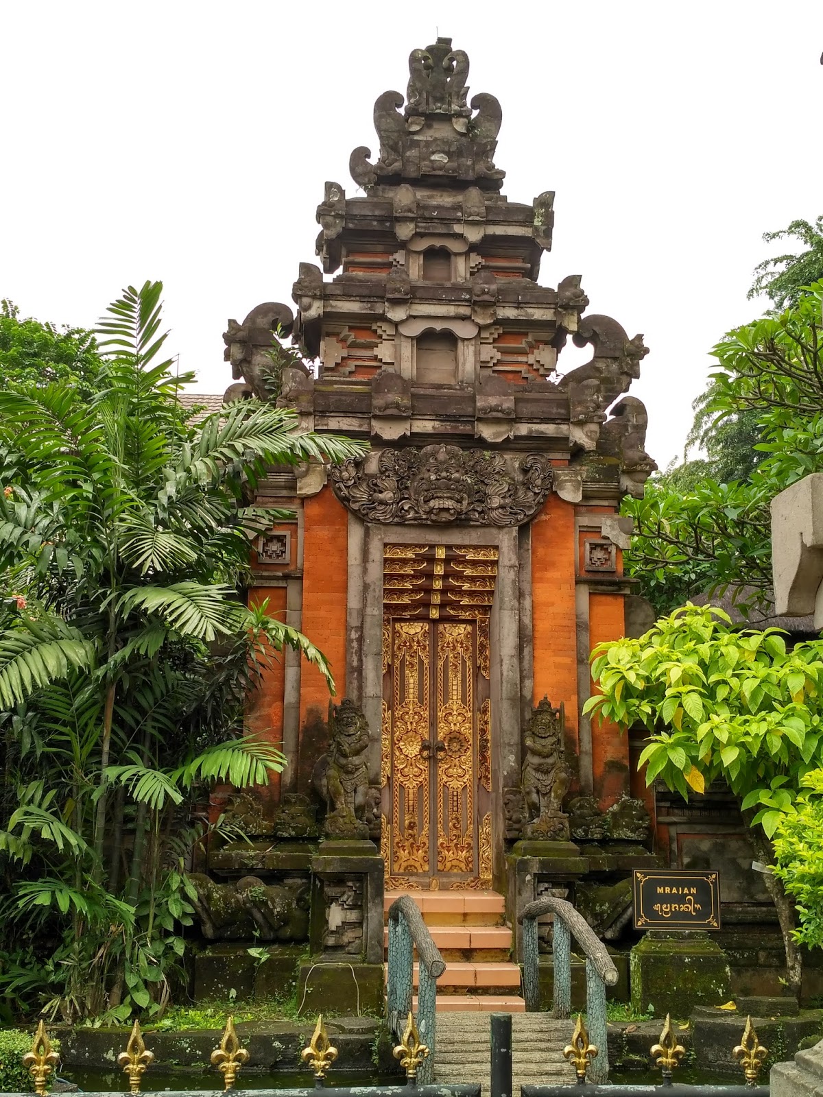  Rumah  Adat  Bali  Gapura Candi Bentar Tradisi Tradisional