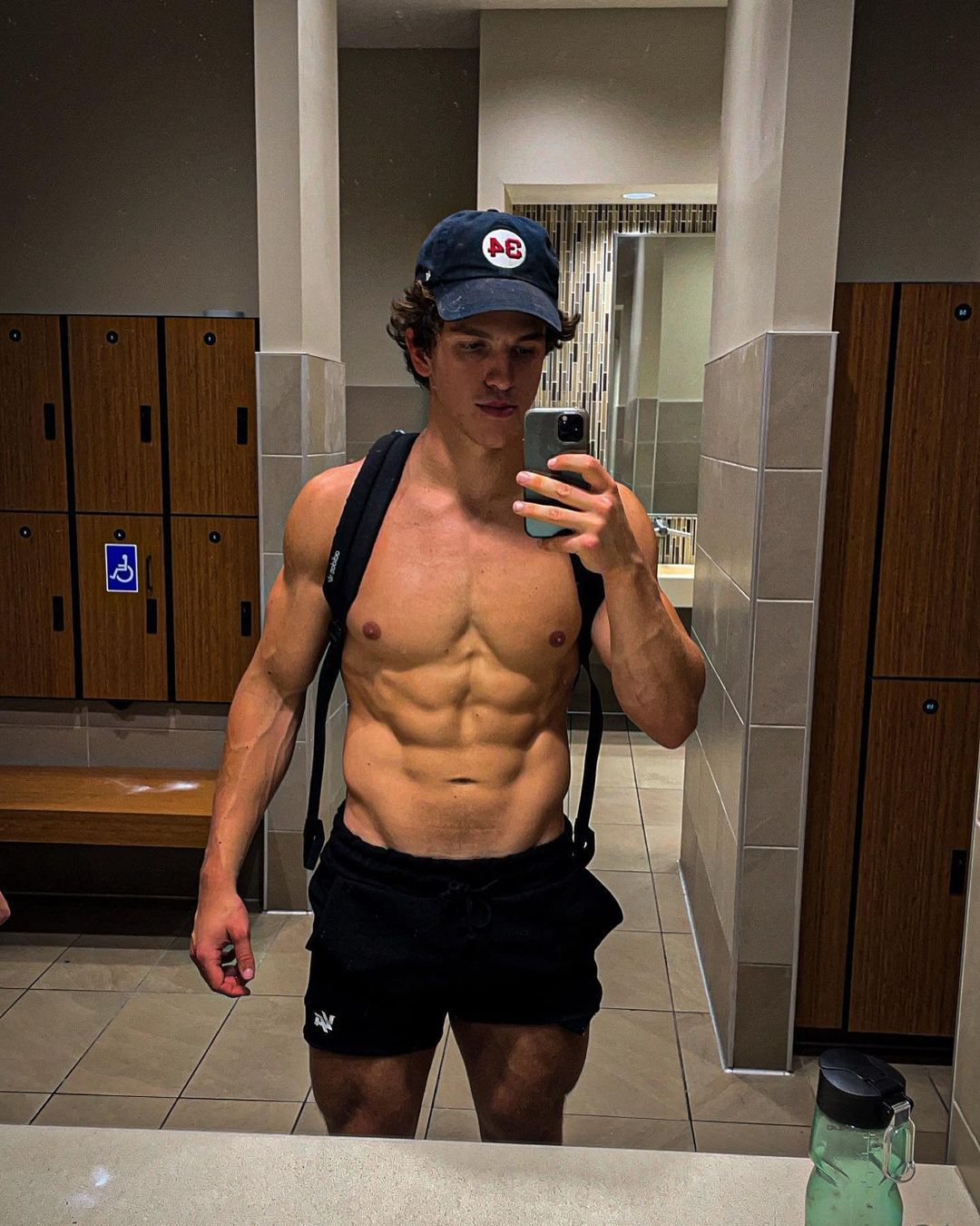 sexy-shirtless-young-guy-fit-body-big-pecs-abs-vline-straight-baited-bad-boy-selfie