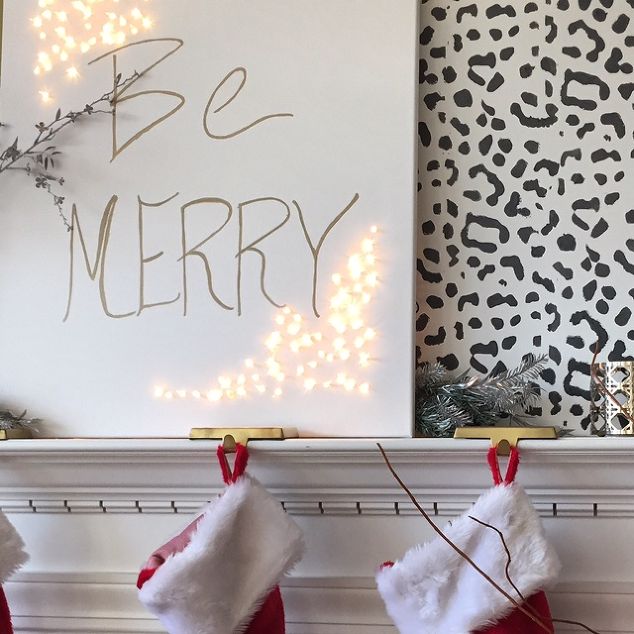 DIY: Light Up Holiday Sign