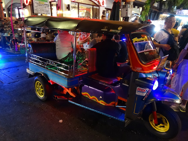 tuk tuk thailand