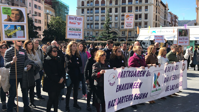 Protesta de trabajadores de la OTA durante la concentración por el 8 de Marzo