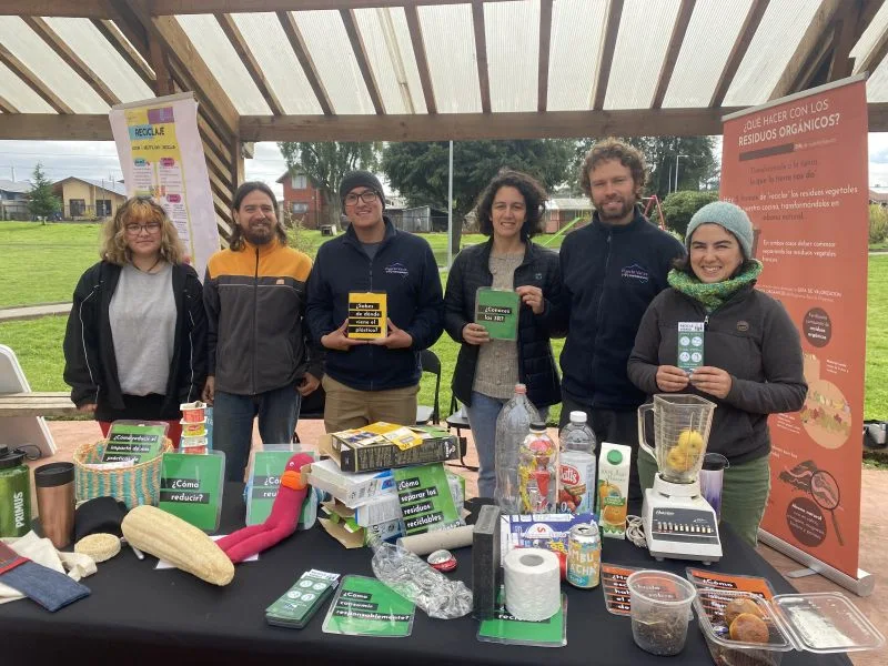 Lanzan campaña medioambiental "Achiquemos la Bolsa"