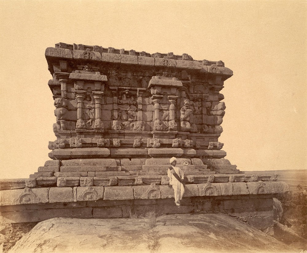 Olakkanatha Temple, a structural shrine above the Mahishamardini Cave Temple, Mamallapuram, Tamil Nadu - c.1885