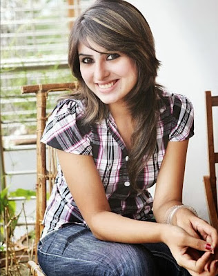 Hot wallpeaper of  model and actress Anika Kabir Shokh
