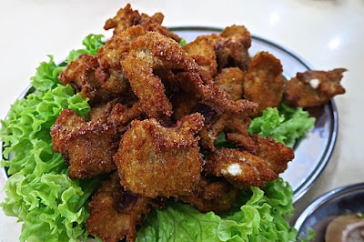 潮州鱼粥大排档 (Teochew Fish Porridge Da Pai Dang), fried fish roe