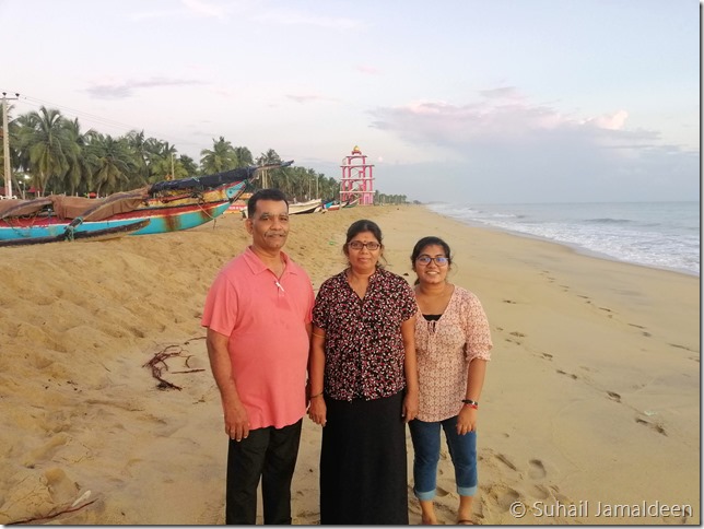 Vara Family at Maruthamunai Beach - Suhail Jamaldeen - Saranya Varathalingam - Sivakala - Varathalingam (4)