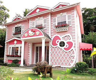 Hello Kitty House, in Taiwan. LOL.