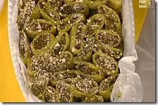 Paccheri ripieni di bietole, caprino e carote